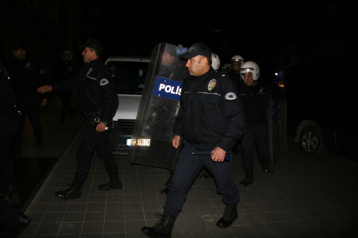 Libyalı Yaralı Askerler Kaldıkları 5 Yıldızlı Otelde Müşterileri Rehin Aldı