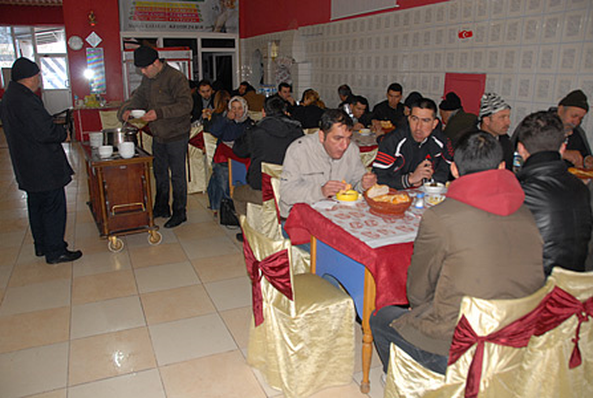 Mahsur Kalan Yolcular Unutulmadı