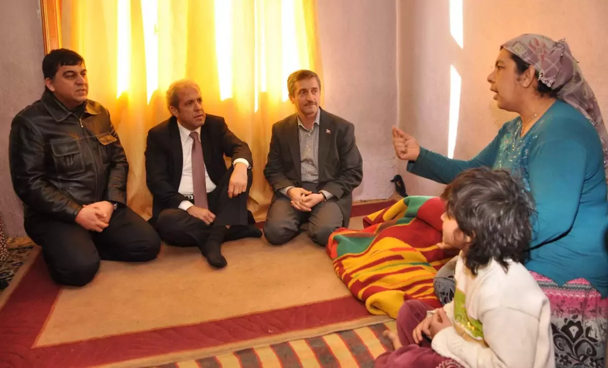 Milletvekili Şamil Tayyar ile Başkan Fadıloğlu Yoksul Aileleri Unutmadı