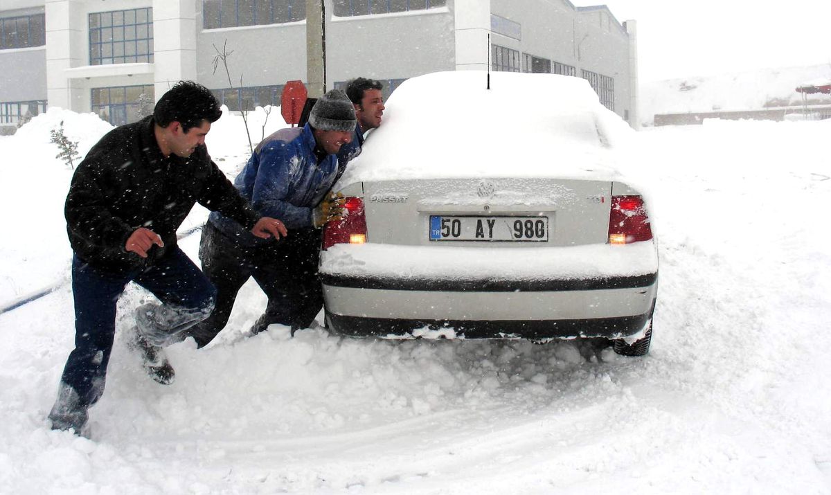 Nevşehir\'de 60 Köy Yolu Ulaşıma Kapandı