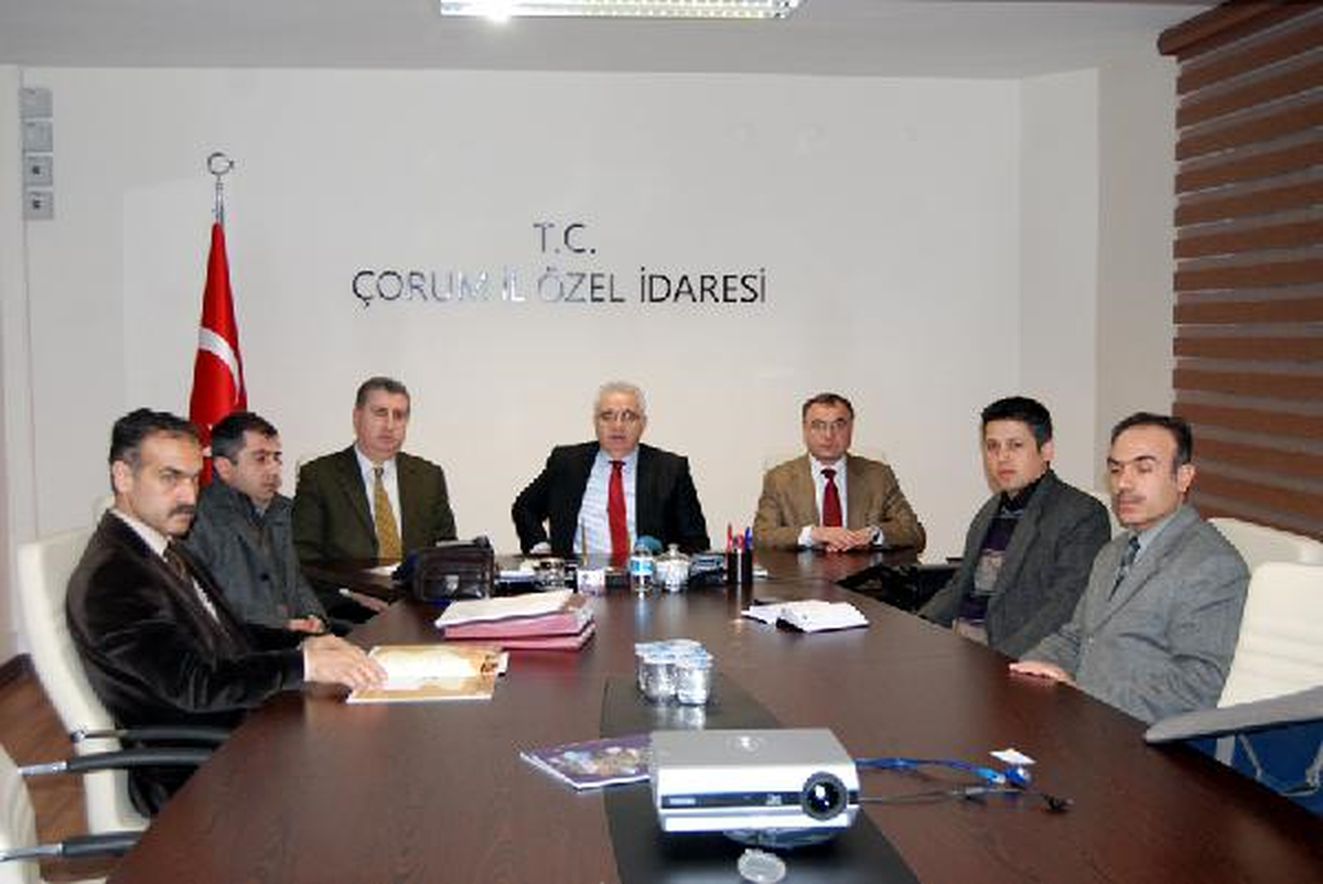 Orta Karadeniz\'de Kar Köylerle Ulaşımı Kesti