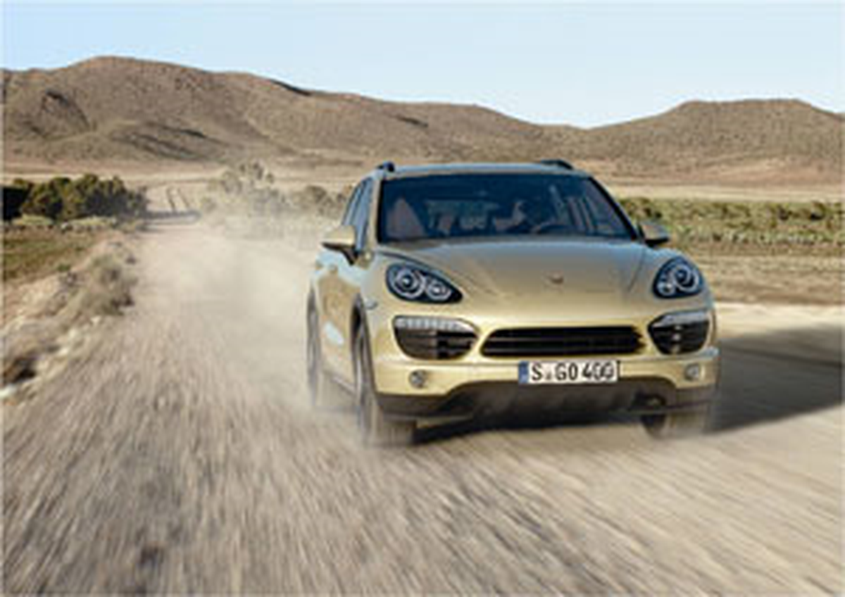 Porsche Cayenne Yılın En İyi Aracı Seçildi!
