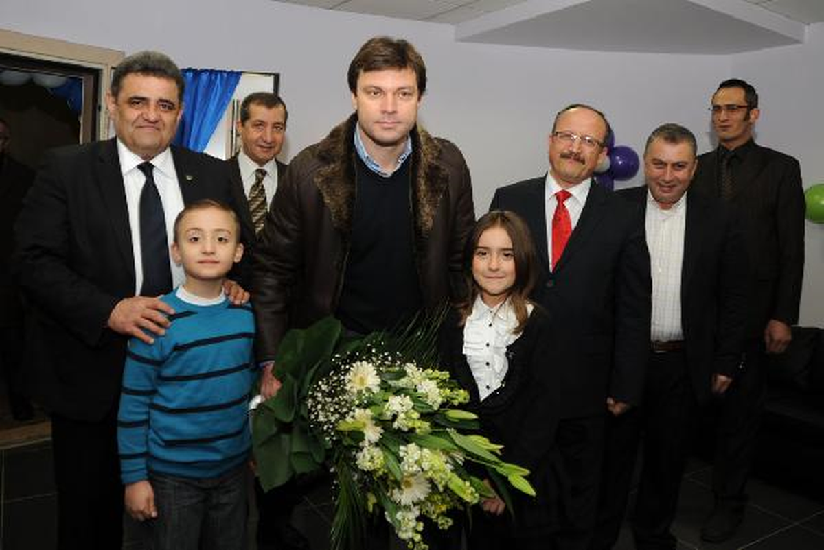 Sağlam Kurdele Kesti