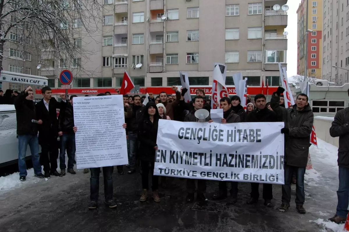 Tgb\'den Gençliğe Hitabe Protestosu