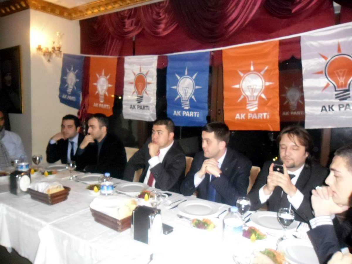 AK Parti Gençlik Kolları Başbakan İçin Toplandı
