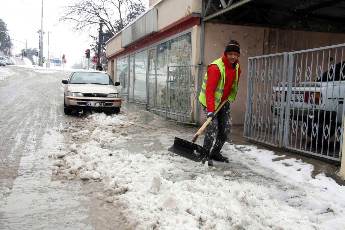 Bartın Belediyesi Karla Mücadele İçin Yeniden İş Başında
