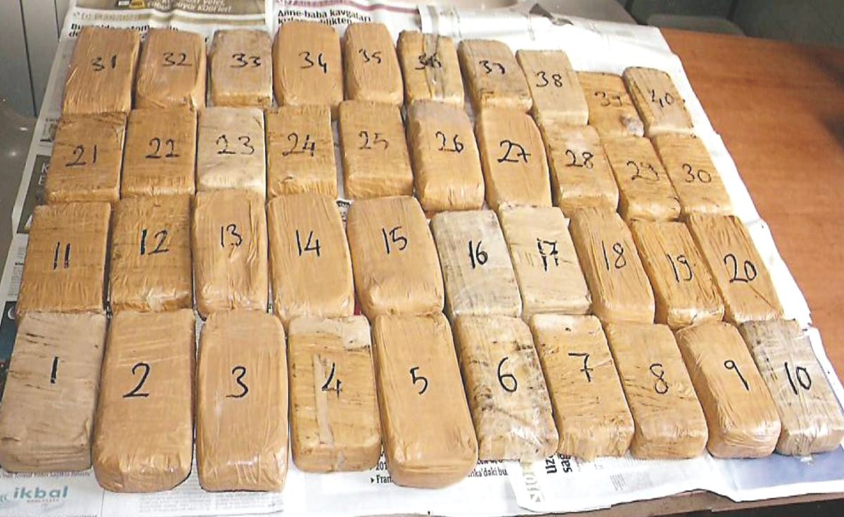 İpsala Gümrük Kapısında 58 Kilo Esrar Ele Geçirildi