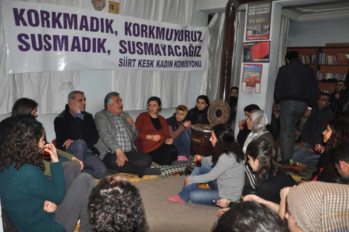 Sadak\'tan Nöbet Tutan Kesk\'li Kadınlara Dayanışma Ziyareti