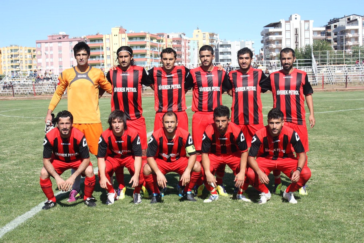 Sivekek Belediye Spor Sevinç Yaşattı