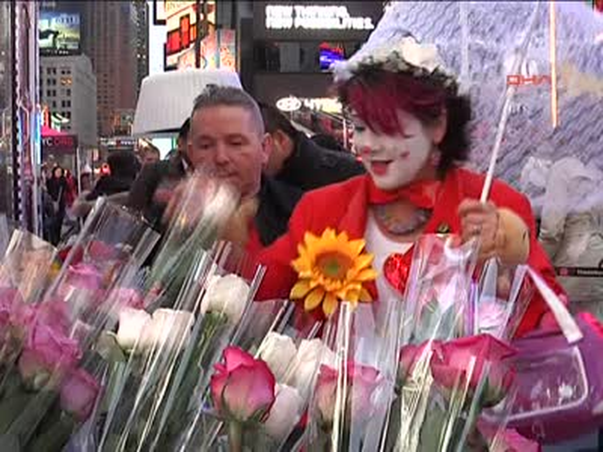 Times Meydanı\'nda Nikah Tazelediler