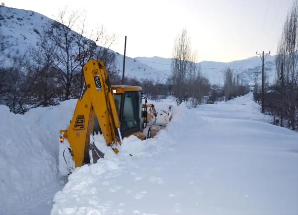 Yalvaç\'ta \'Kar Esareti\'