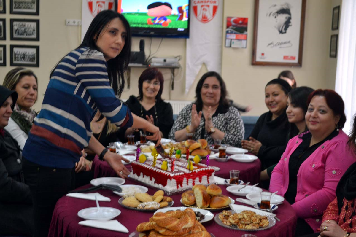 Yeni Çansporlu Bayanlardan Teşekkür Toplantısı