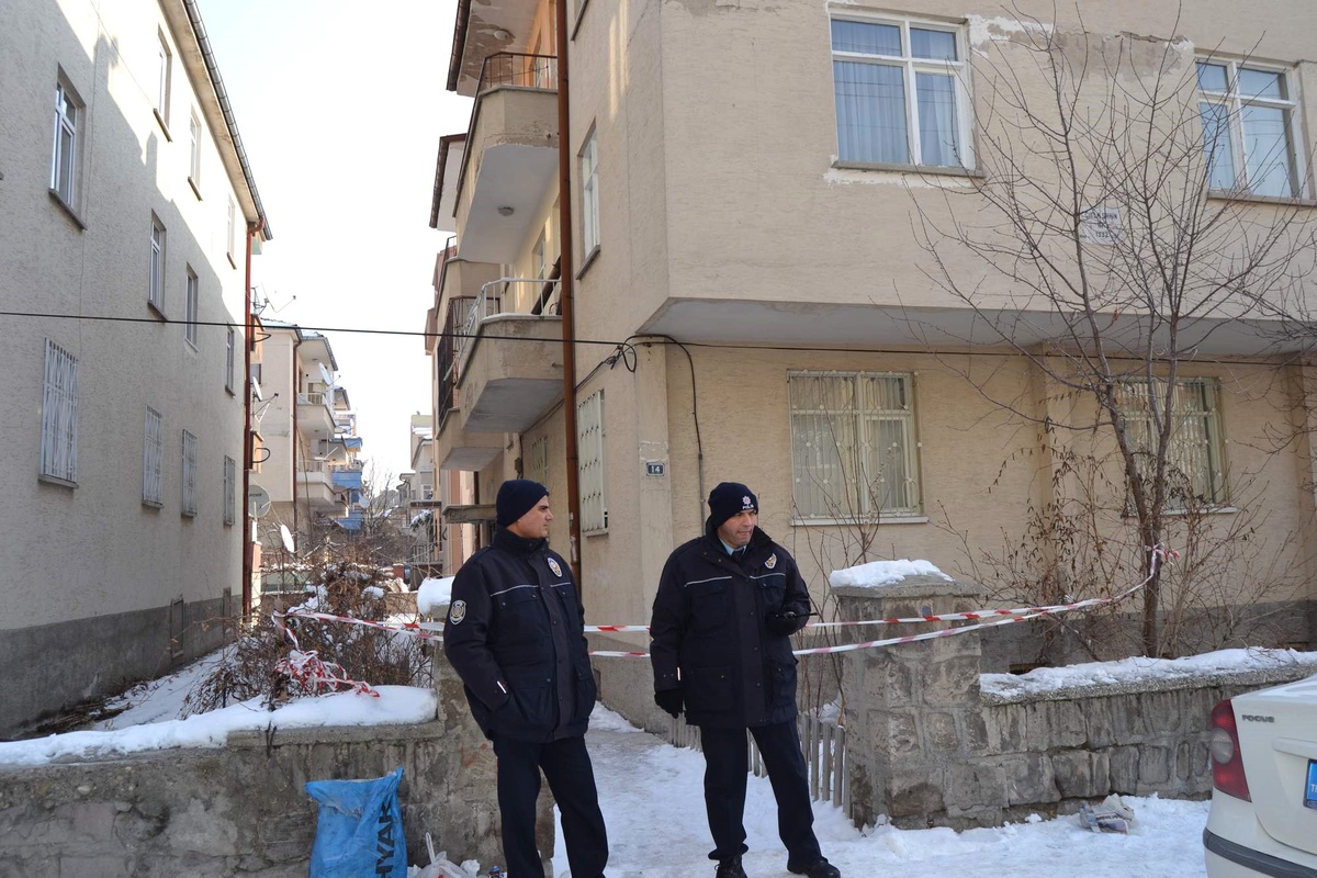 83 Yaşında Cinayetten Gözaltına Alındı