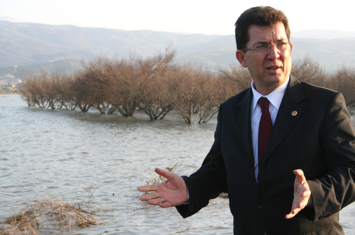 AK Parti\'li Kılınç; "Mevsim Koşulları Tahminleri Altüst Etti"