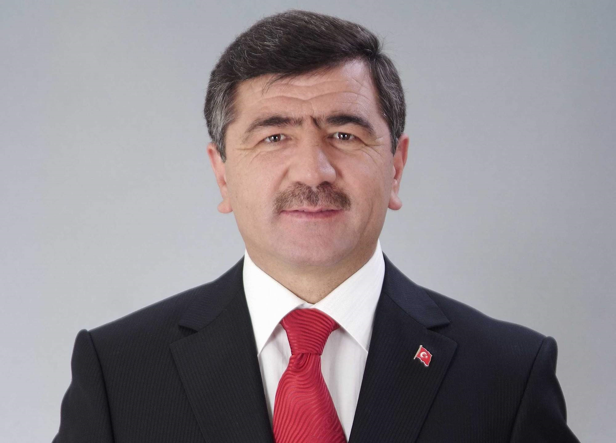 Başkan Akdoğan Umreye Gidiyor