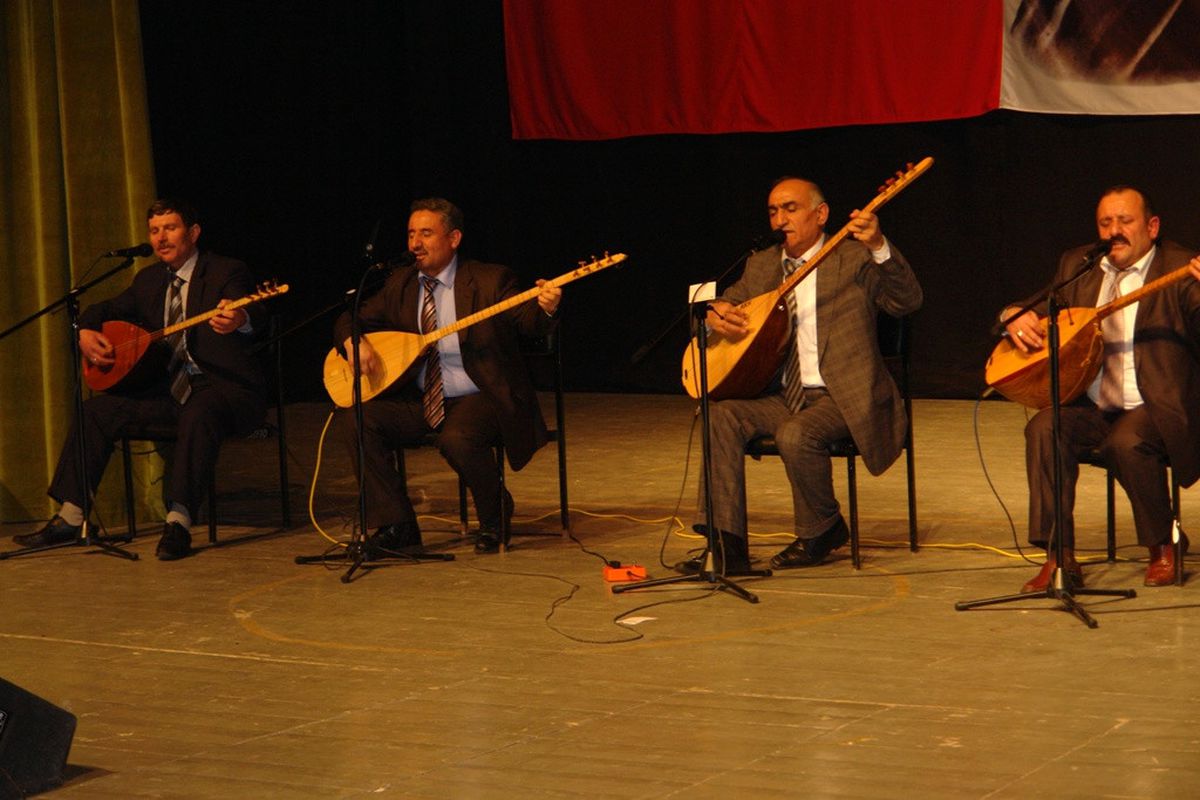 Bayder\'den Kurtuluşa Özel Gece