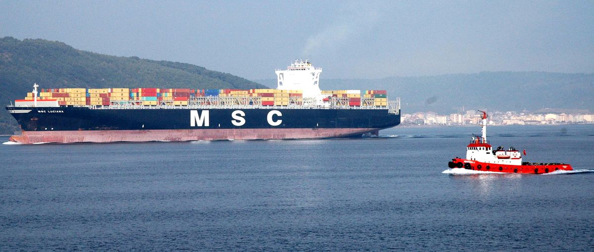 Çanakkale Boğazı\'ndan Dev Gemi Geçti