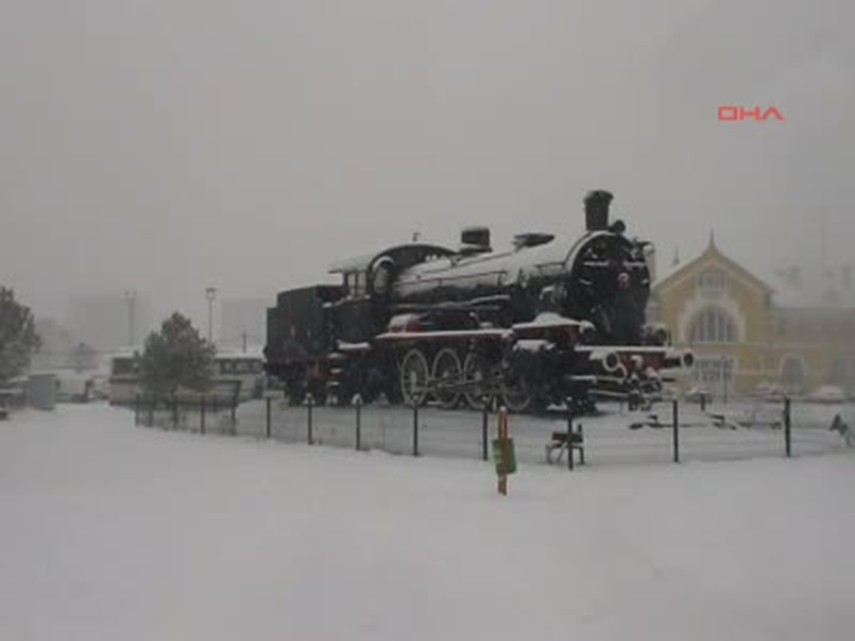 Kayseri\'de Şehir Kara Gömüldü