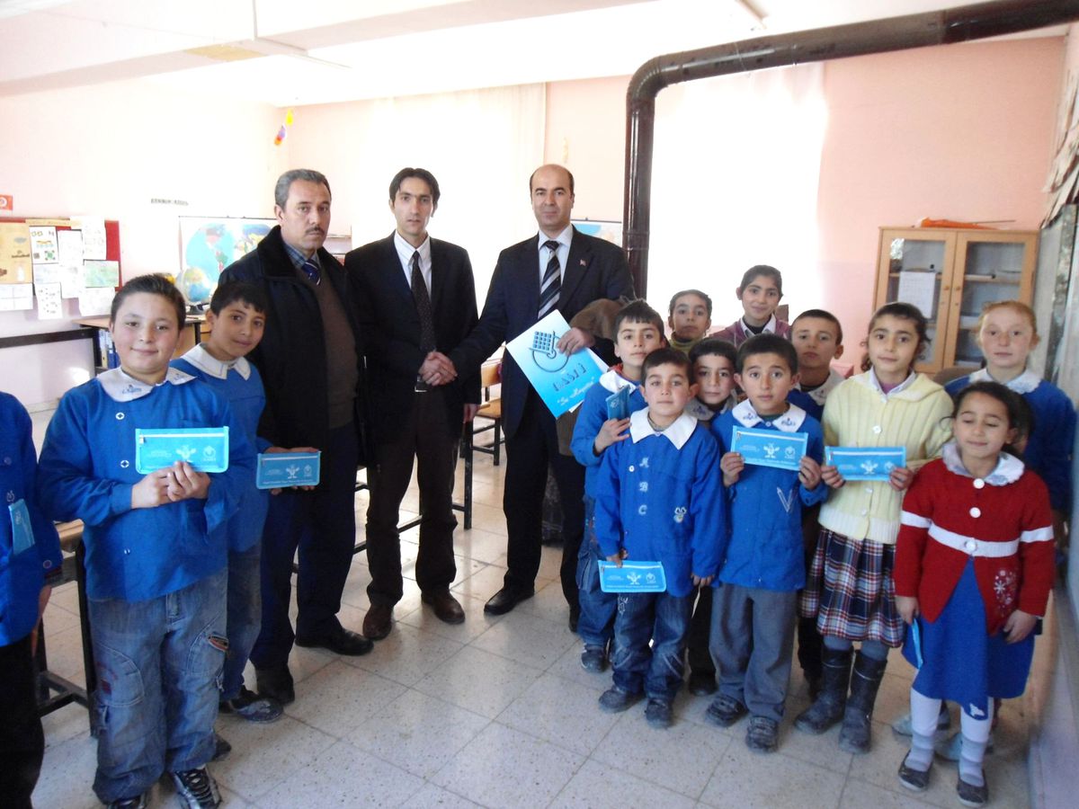 Gaski, Öğrencilere Suyun Önemini Anlatan Eğitim Seti Dağıtıyor