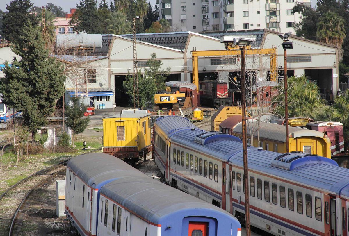 Adana James Bond'a Hazır!