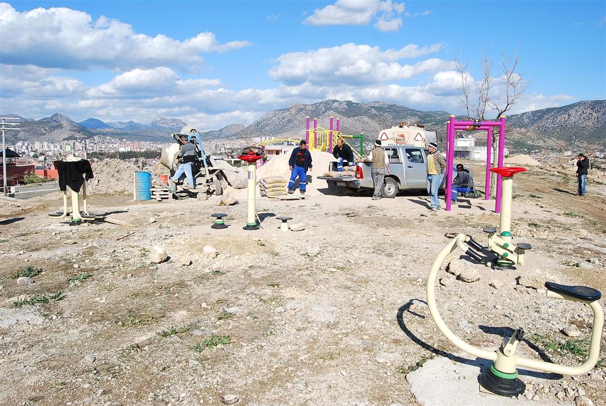 Kozan Belediyesi\'nin Park Çalışmaları