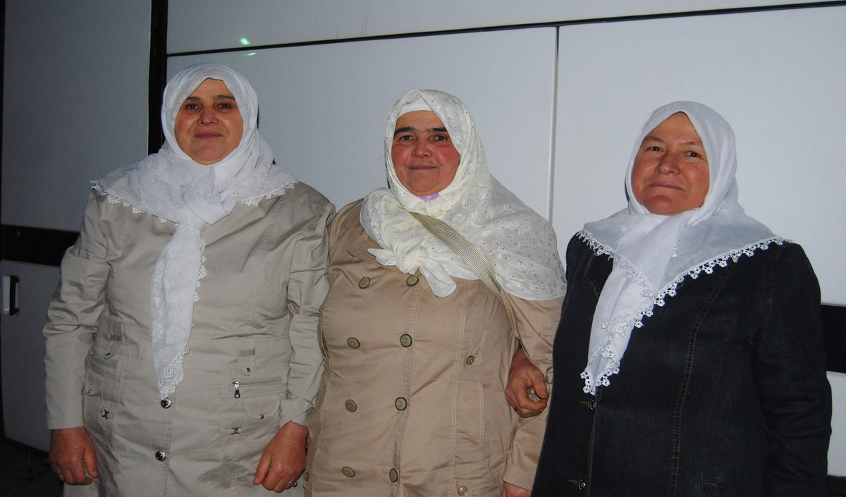 Kula\'dan İlk Umre Kafilesi Uğurlandı