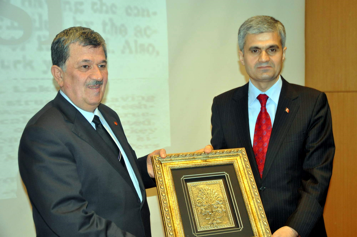 Lise Öğrencilerine Türkçe Anlatıldı