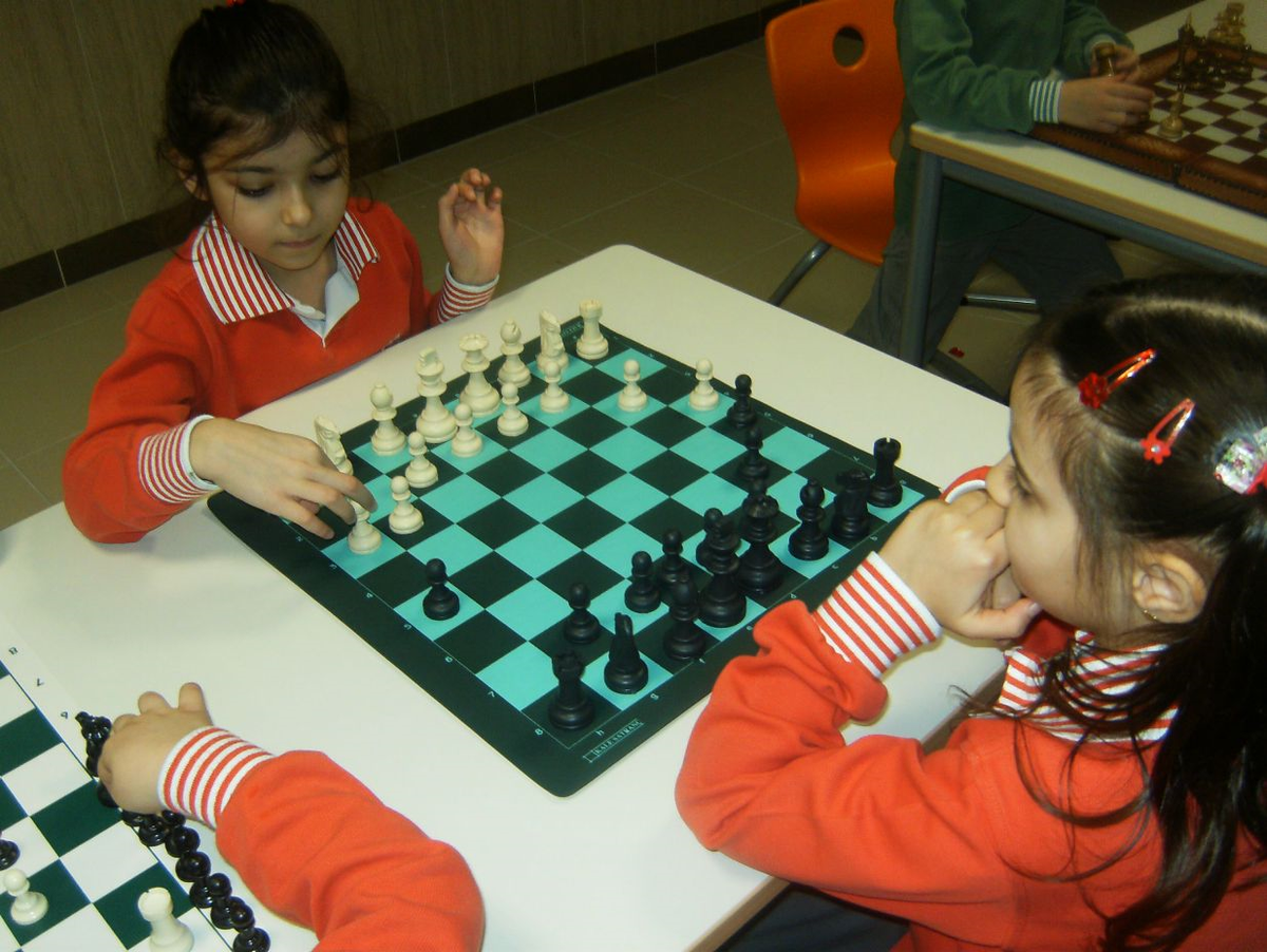 Minik Satranç Ustaları Nefesleri Kesti