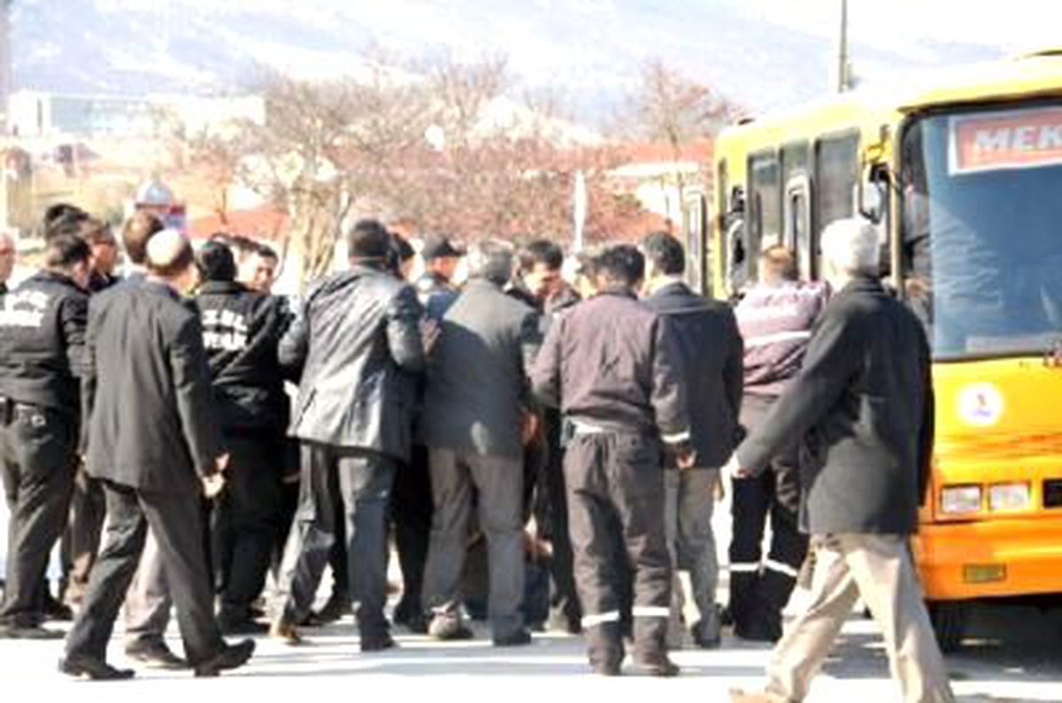 ÖSYM Başkanını Protesto Eden Öğrenciler Gözaltına Alındı
