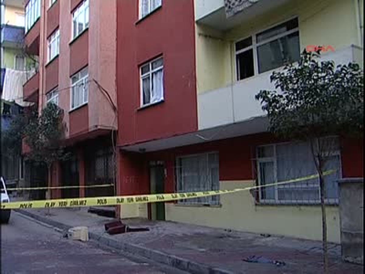 Polise Yakalanmamak İçin Evi Yaktılar
