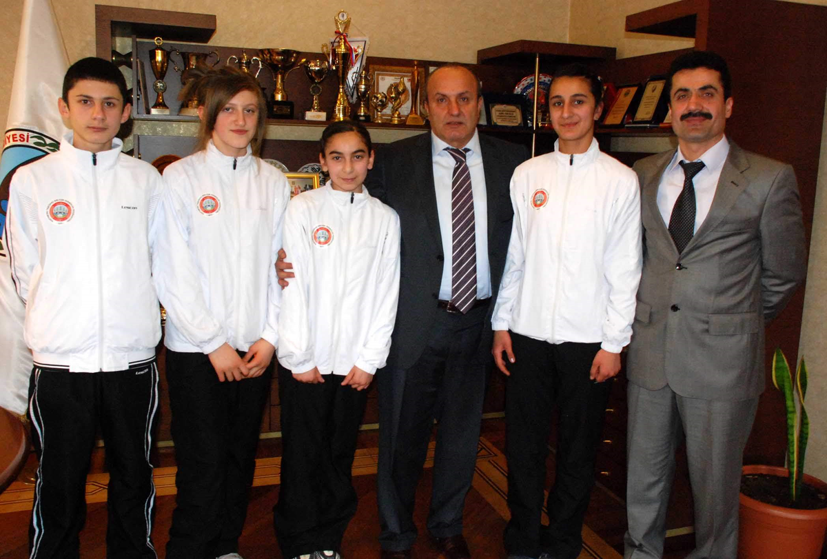 Taşköprülü Sporcular Arslan\'ı Ziyeret Etti