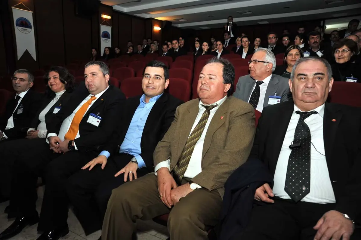 Tütüncü, Akev Olağan Genel Kurulu\'na Katıldı