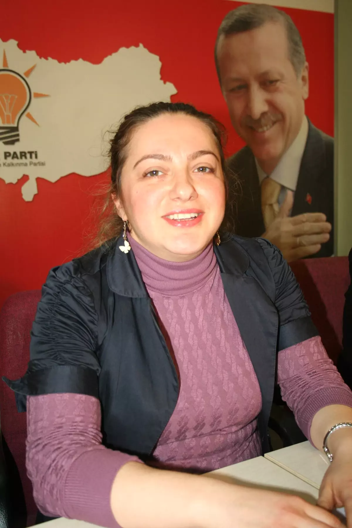 AK Parti Zonguldak Kadın Kolları Başkanı Yılmaz Adaylığını Açıkladı