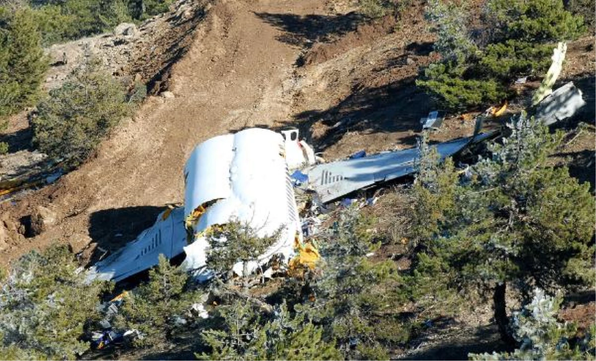 Dha, Isparta Uçak Kazası Bilirkişi Raporuna Ulaştı: Pilotlar Uçmaması Gereken Bir Uçağı Uçurdu