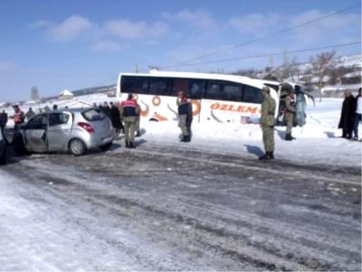 Gümüşhane\'de Trafik Kazası: 9 Yaralı