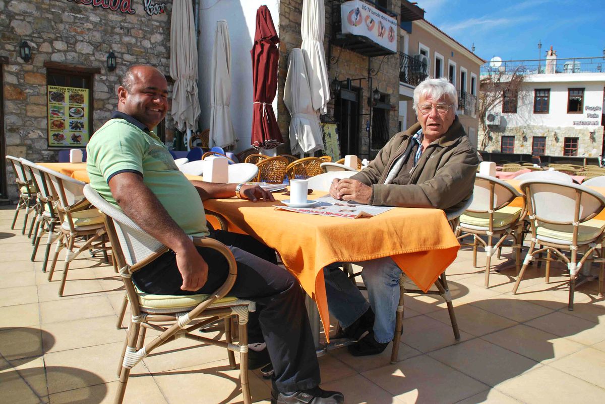 İlkokul Mezunu Ama Yedi Farklı Dilkonuşuyor