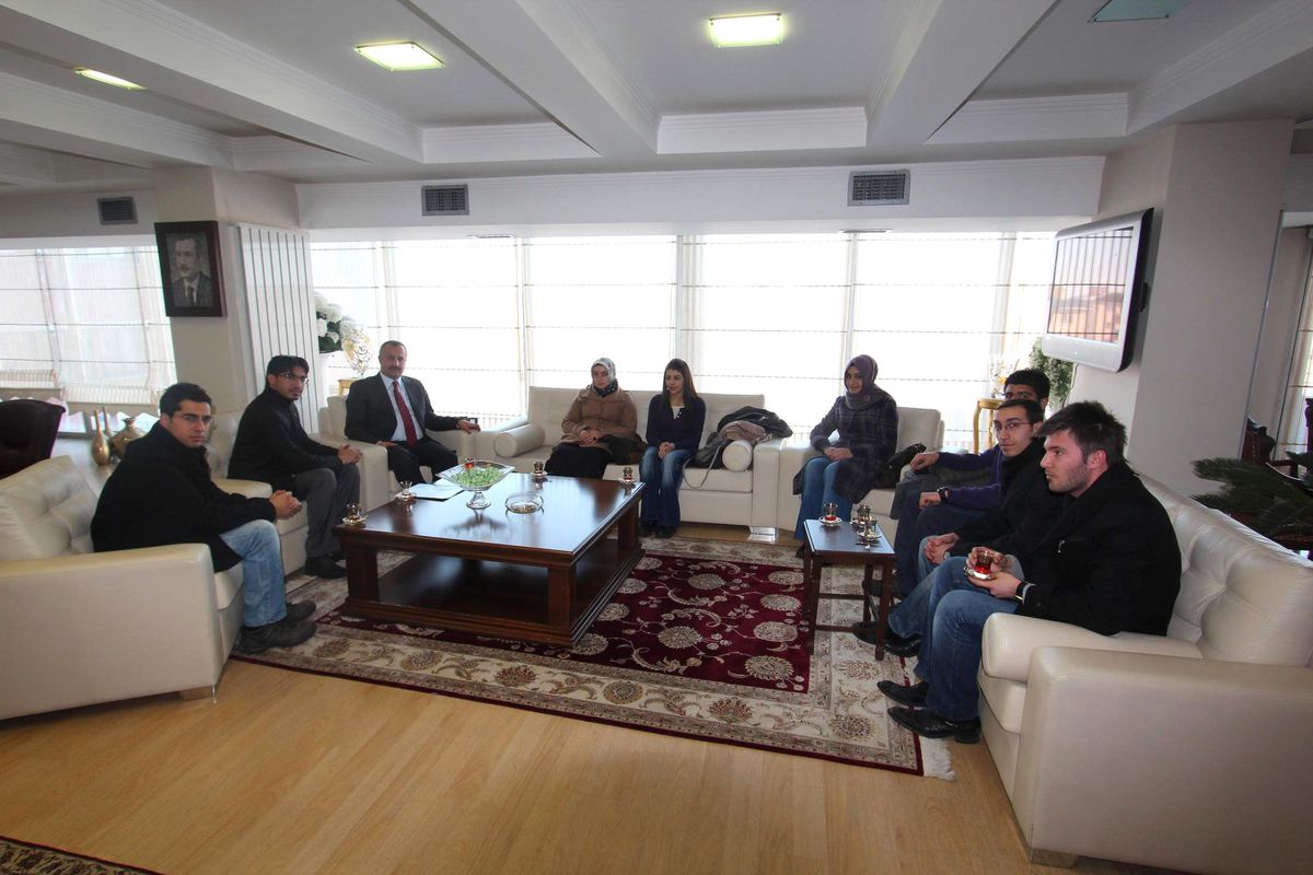 Küresel Gelişim ve Etkileşim Topluluğu Öğrencilerinden Büyükşehir Belediyesi\'ne Ziyaret…