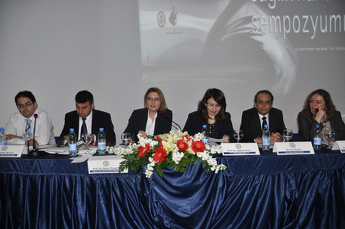 Yongalık Seminere Katılacak