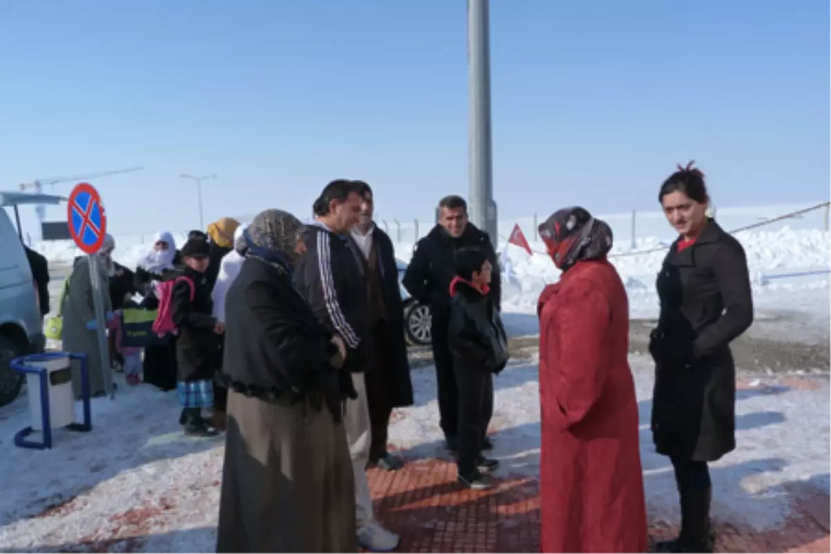 Ağrı İlinden İlk Umre Kafilesi Yola Çıktı