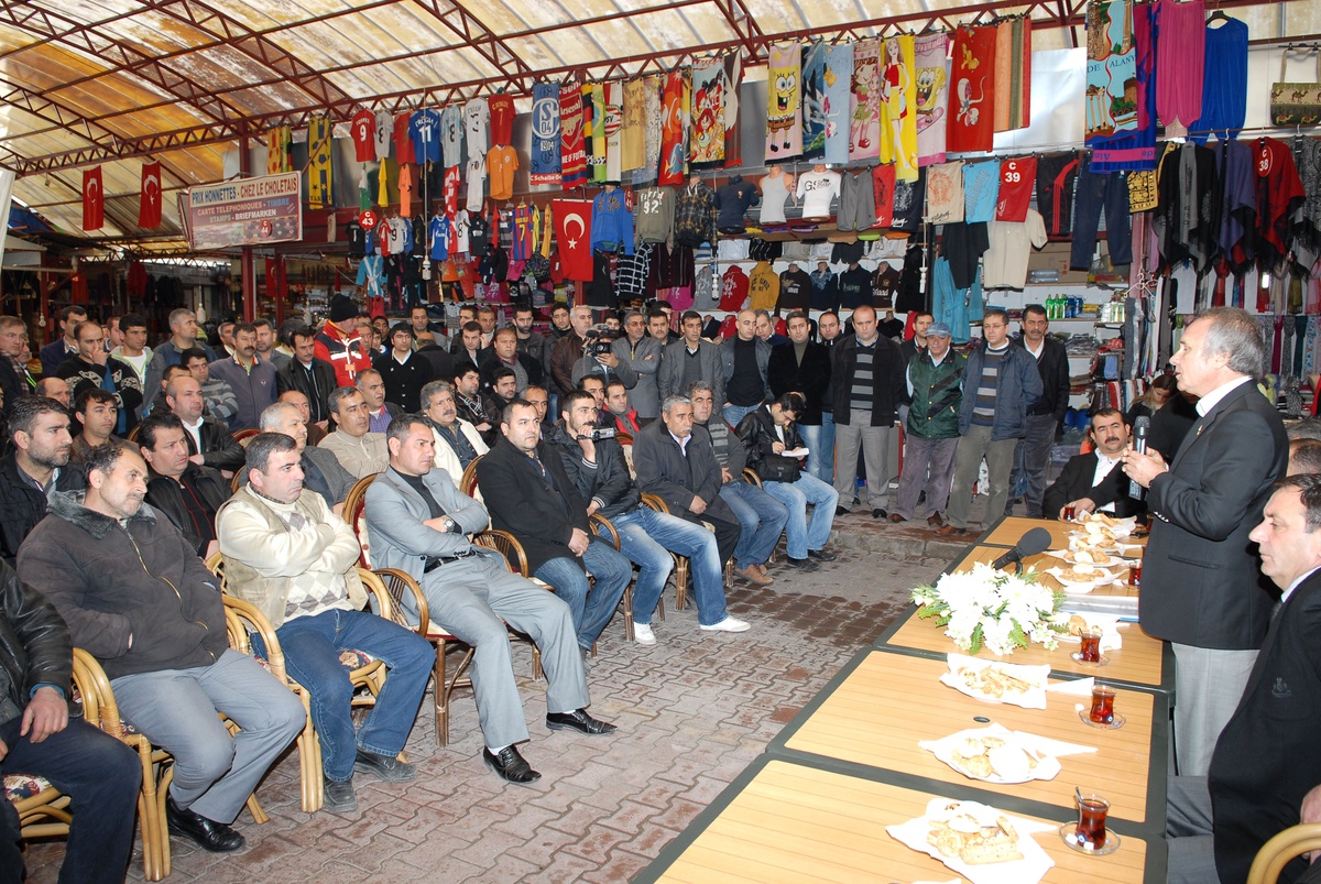 Başkan Evcilmen'den Festival Çarşısı Esnafına Müjde