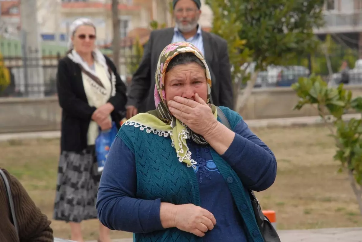 Eşini Öperek Hastaneye Uğurladı