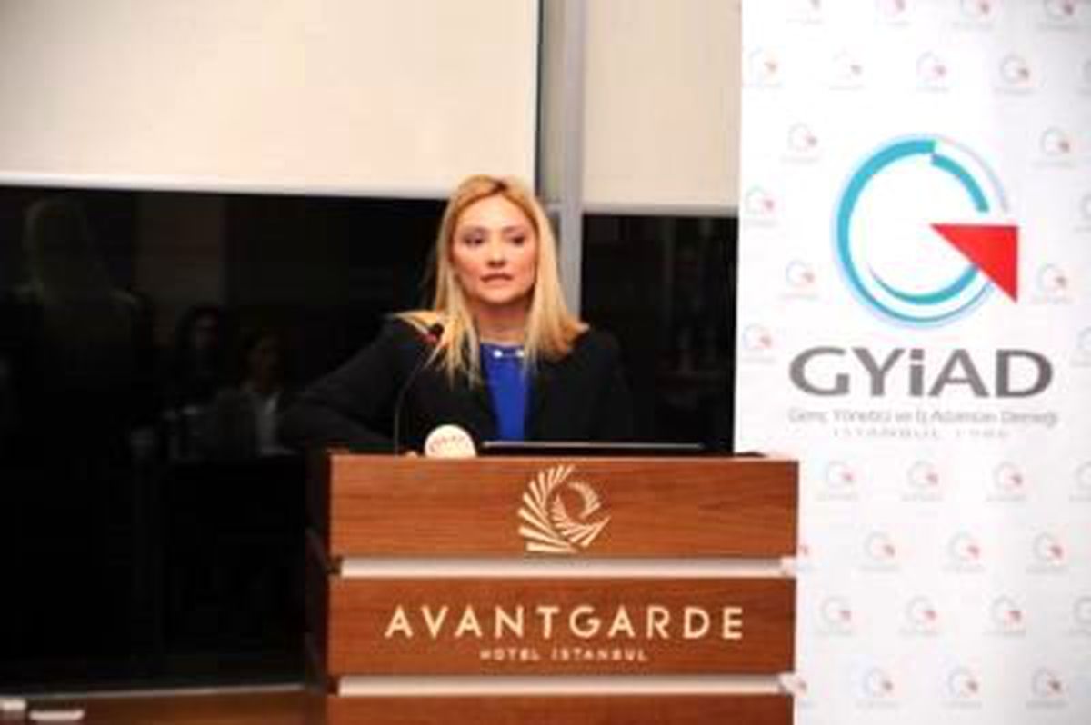 Hanzade Doğan Boyner Genç Yöneticilere Tecrübelerini Aktardı
