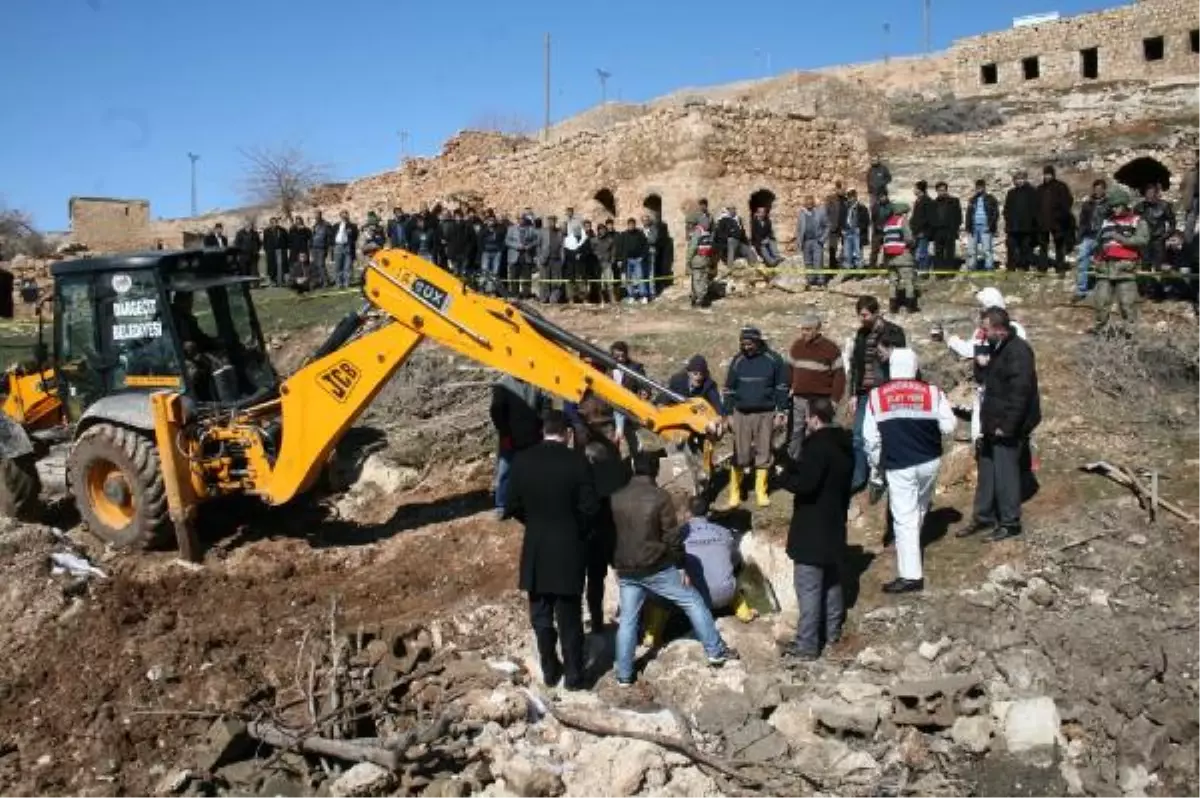 Mardin ve Şırnak\'taki Faili Meçhul Kazıları Sürüyor: 1 Kafatası Bulundu