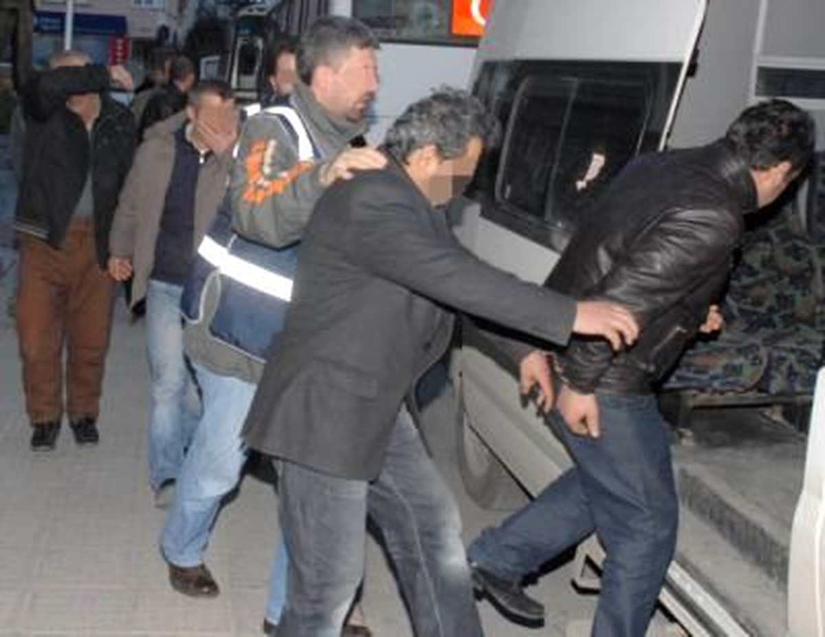 Rize'de Uyuşturucu Madde Operasyonu: 15 Gözaltı