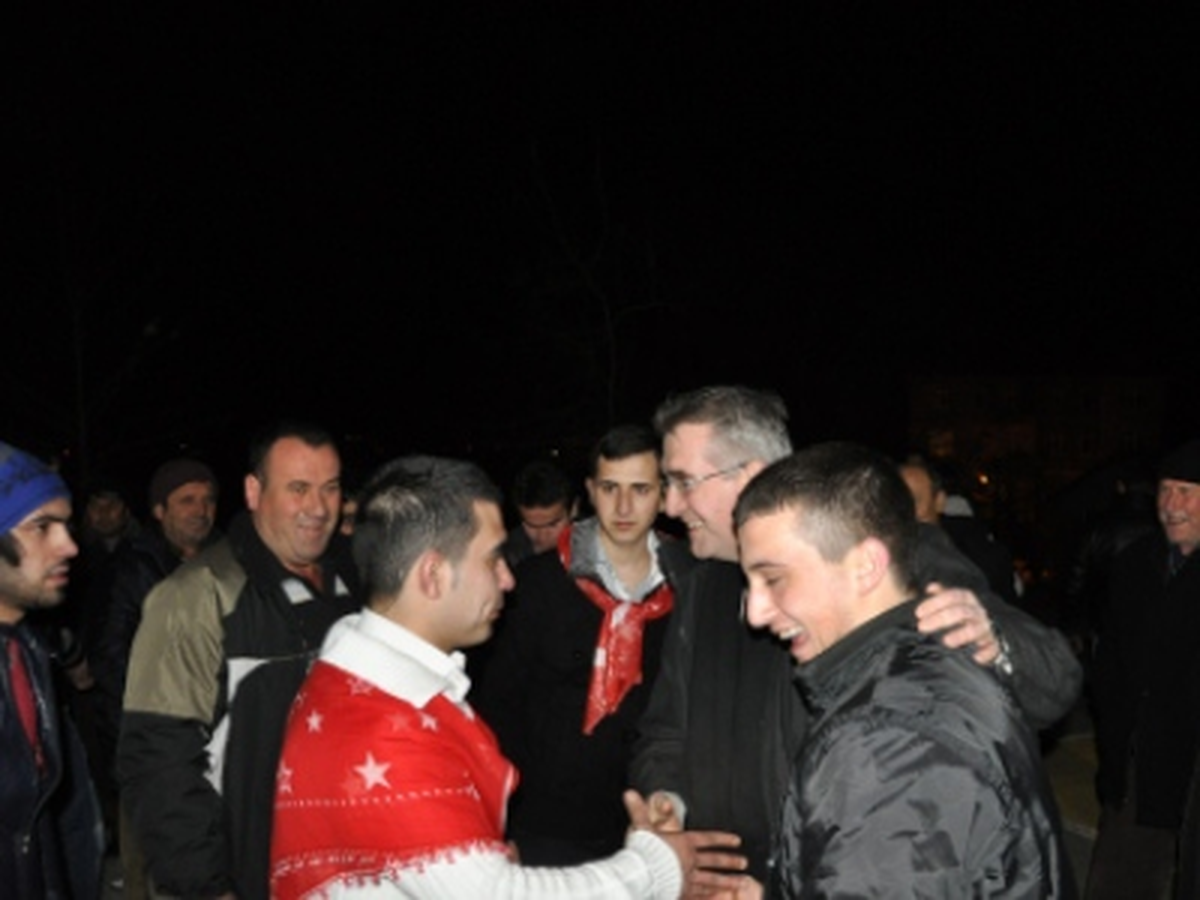 Başkan Cem Kara Askere Gidecek Gençleri Yalnız Bırakmadı