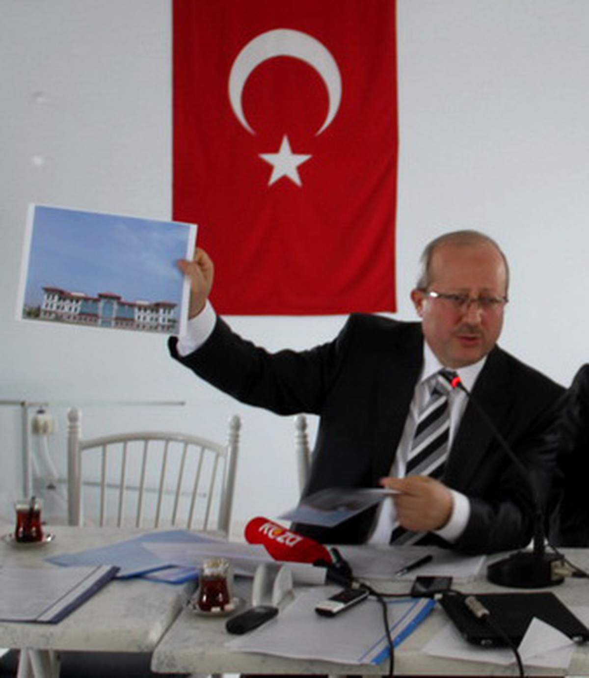 Cami Kapısından Ayda 40 Bin TL Toplanıyor