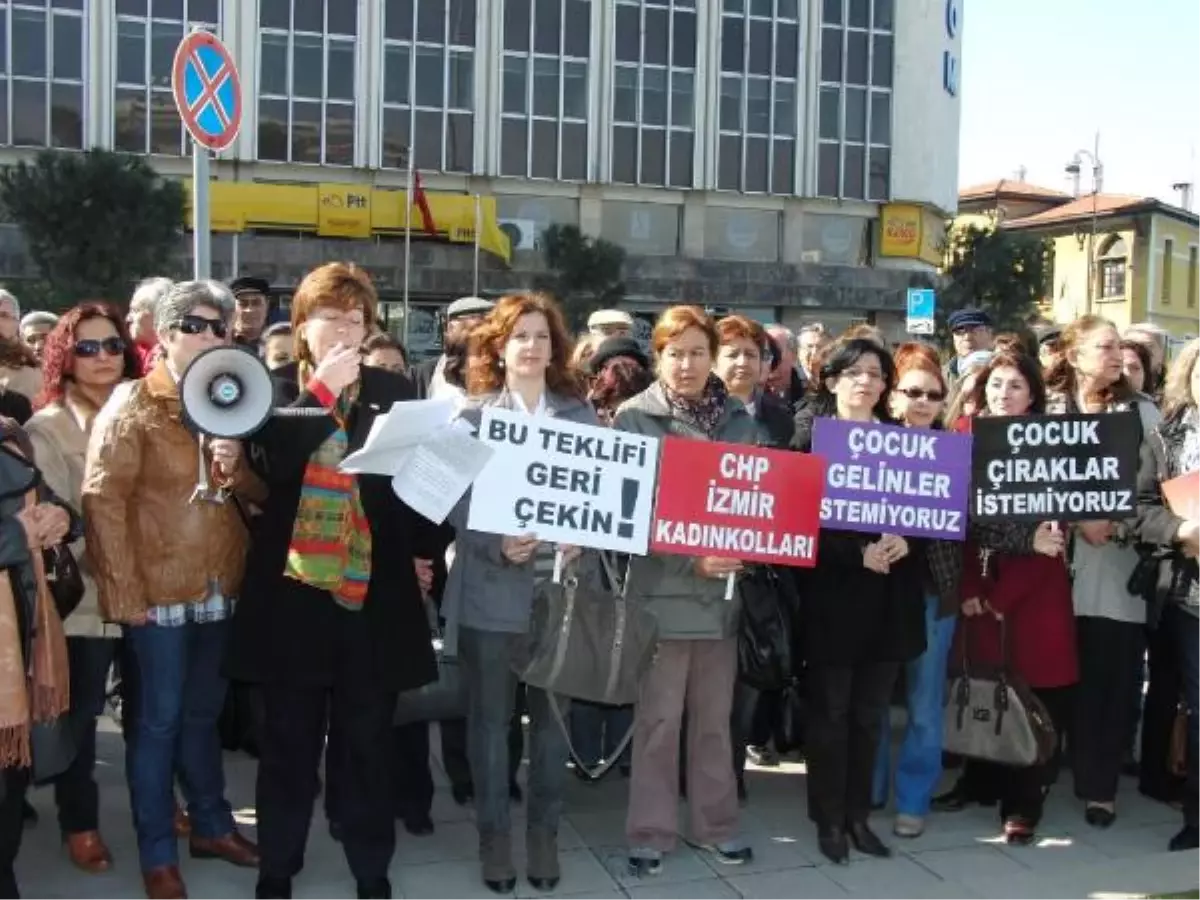 CHP\'li Kadınlardan Eğitim Düzenlemesi Tepkisi