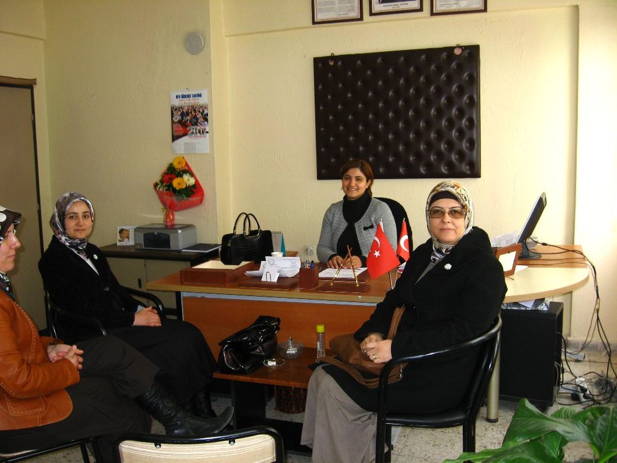Eğitim Bir-Sen Kadınlar Komisyonu Okul Ziyaretinde Bulundu