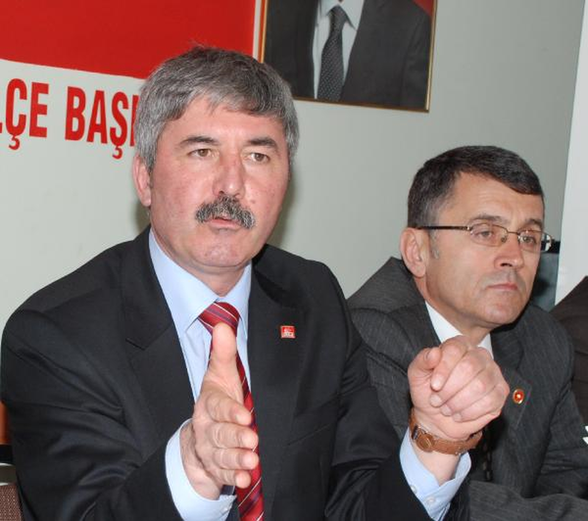 Galatasaraylı Vekilden Fenerbahçe Başkanı Yıldırım\'a Teşekkür Mektubu