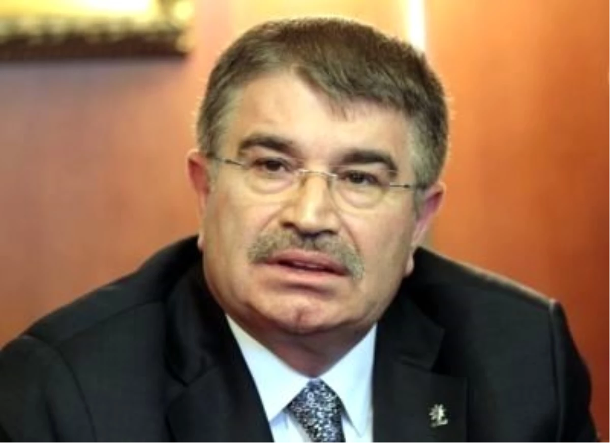 İçişleri Bakanı İdris Naim Şahin Bakü\'de